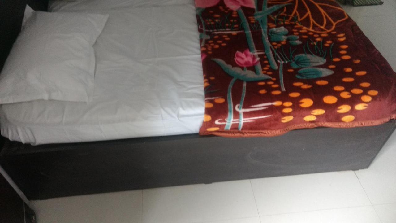 Durga Pride Residency Hotel Kurnool Room photo